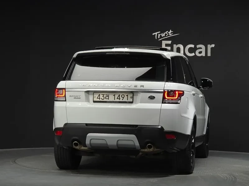 Land Rover Range Rover Sport 3.0, снимка 4 - Автомобили и джипове - 54500091