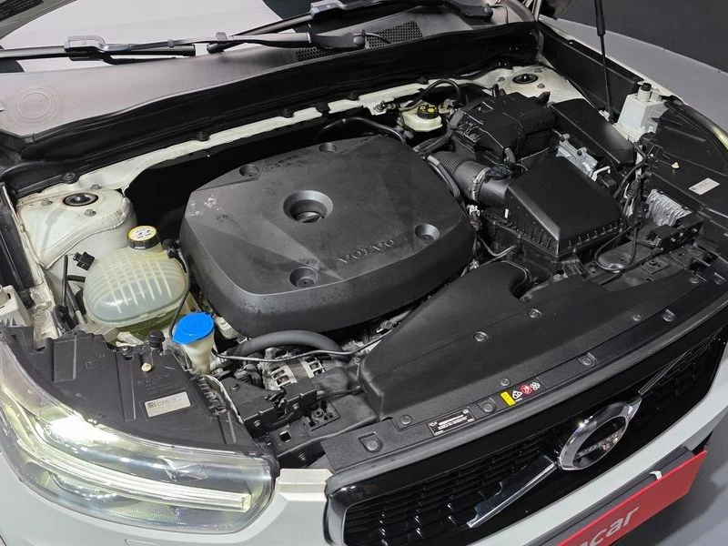 Volvo XC40 T4 R-Design| 190к.с.| ВКЛ.ТЕХНОТЕСТ, снимка 6 - Автомобили и джипове - 55222884