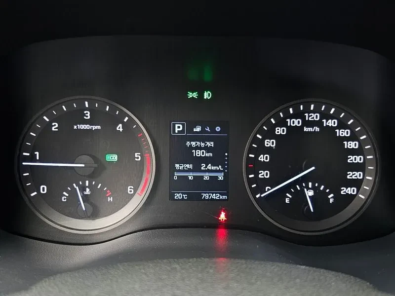 Hyundai Tucson Diesel 1.7 2Wd Style | Mobile.bg � ����������� 8