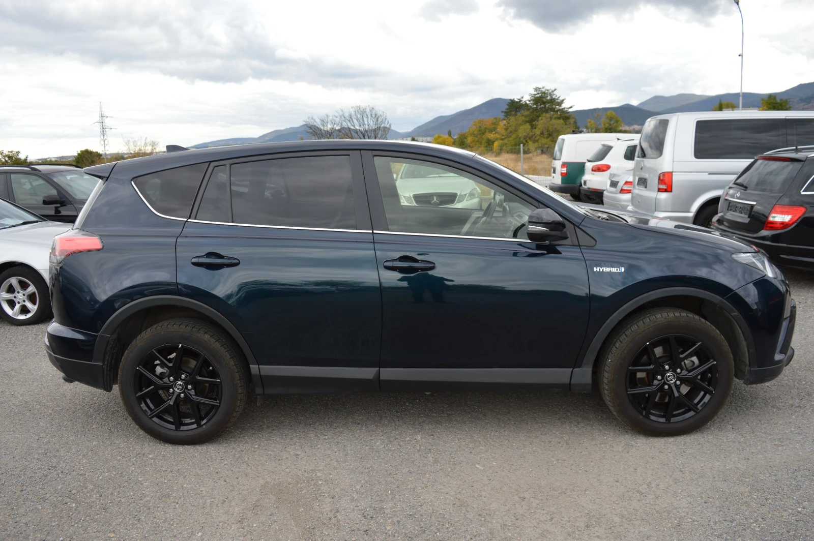 Toyota Rav4 2.5-Hybrid - изображение 4