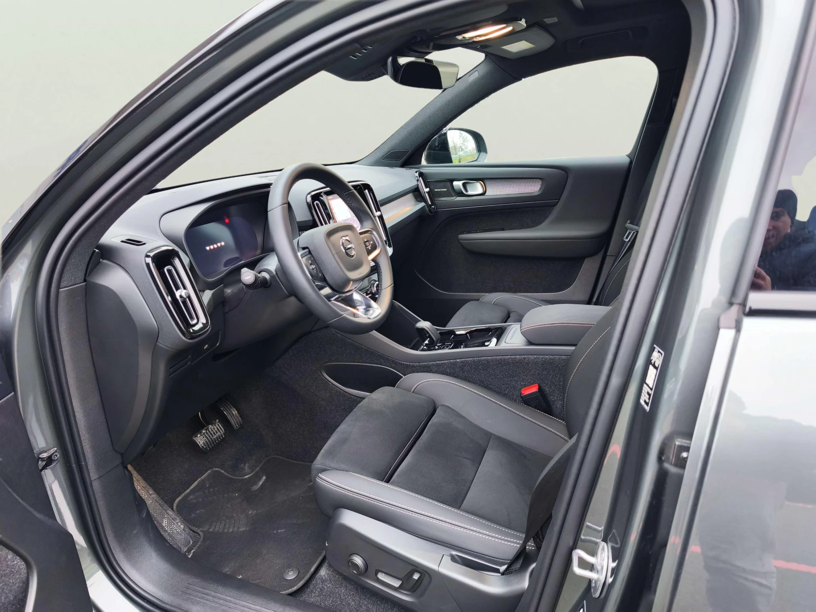 Volvo EX40 2 | Mobile.bg � ����������� 13