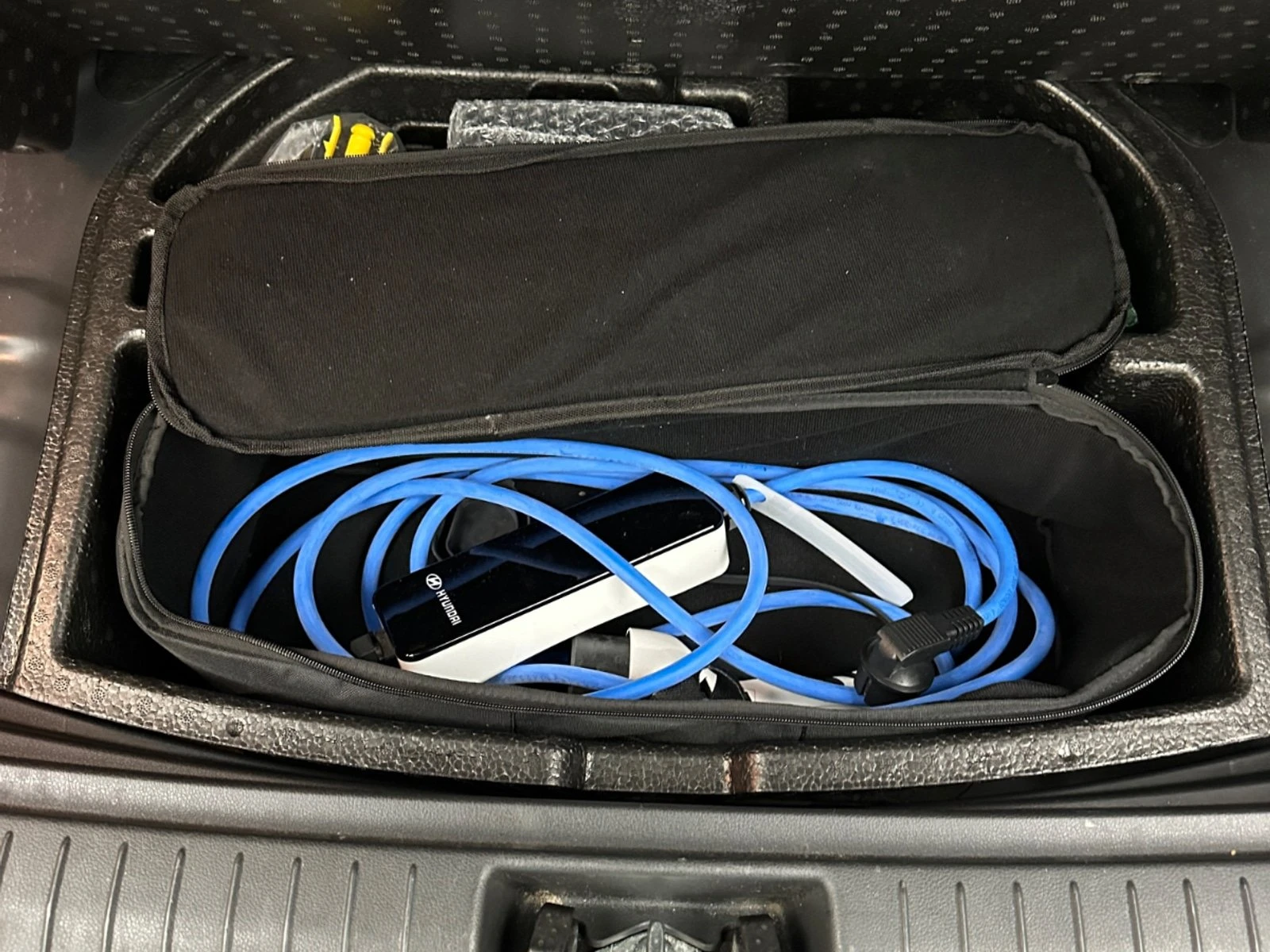 Hyundai Kona, снимка 16 - Автомобили и джипове - 53959607