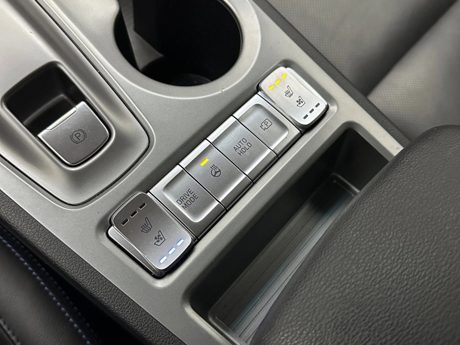 Hyundai Kona, снимка 11 - Автомобили и джипове - 53959607