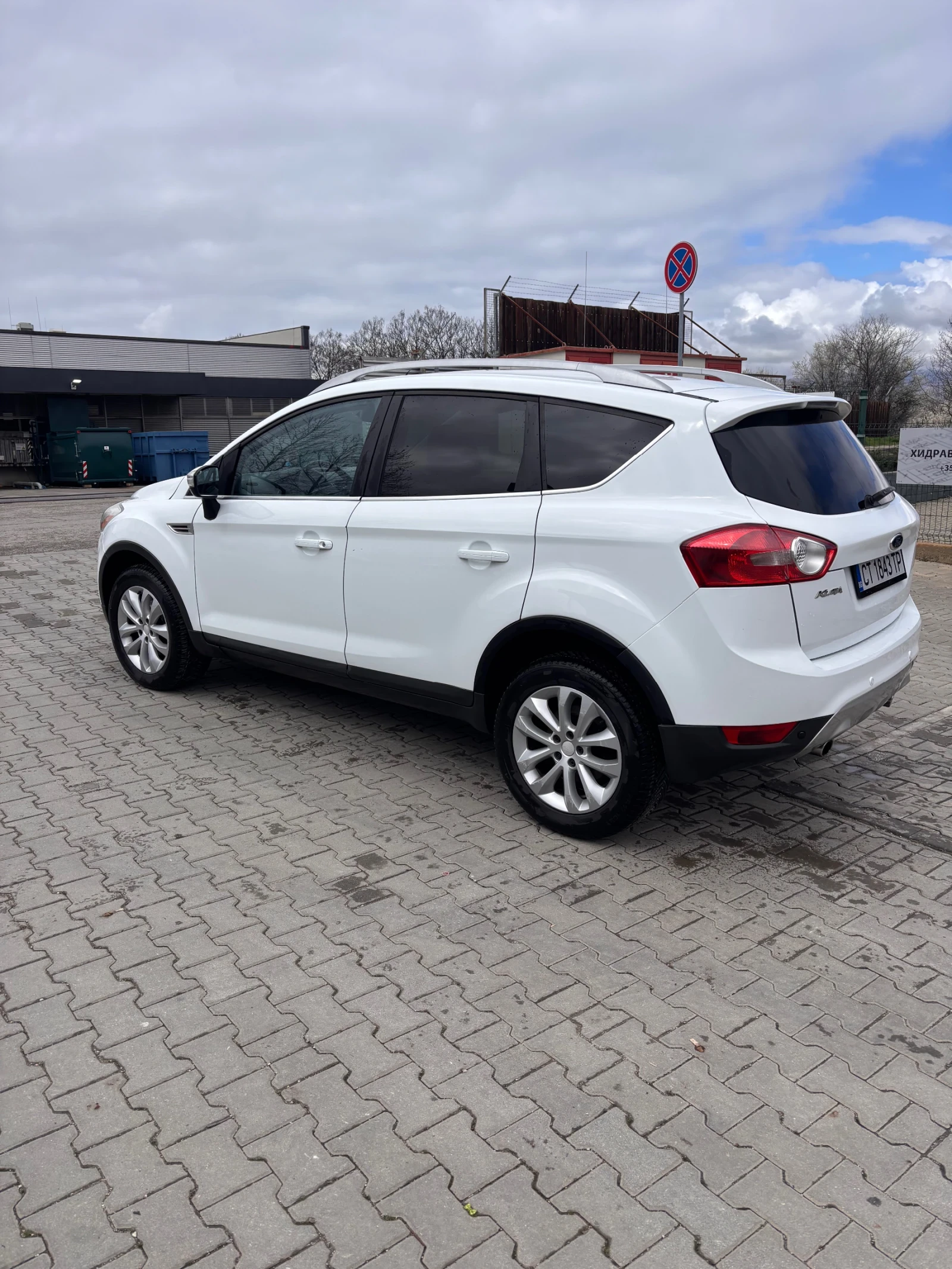 Ford Kuga 2.0TDCI* 140к.с* Подгрев* Навигация* LED, снимка 6 - Автомобили и джипове - 54080282