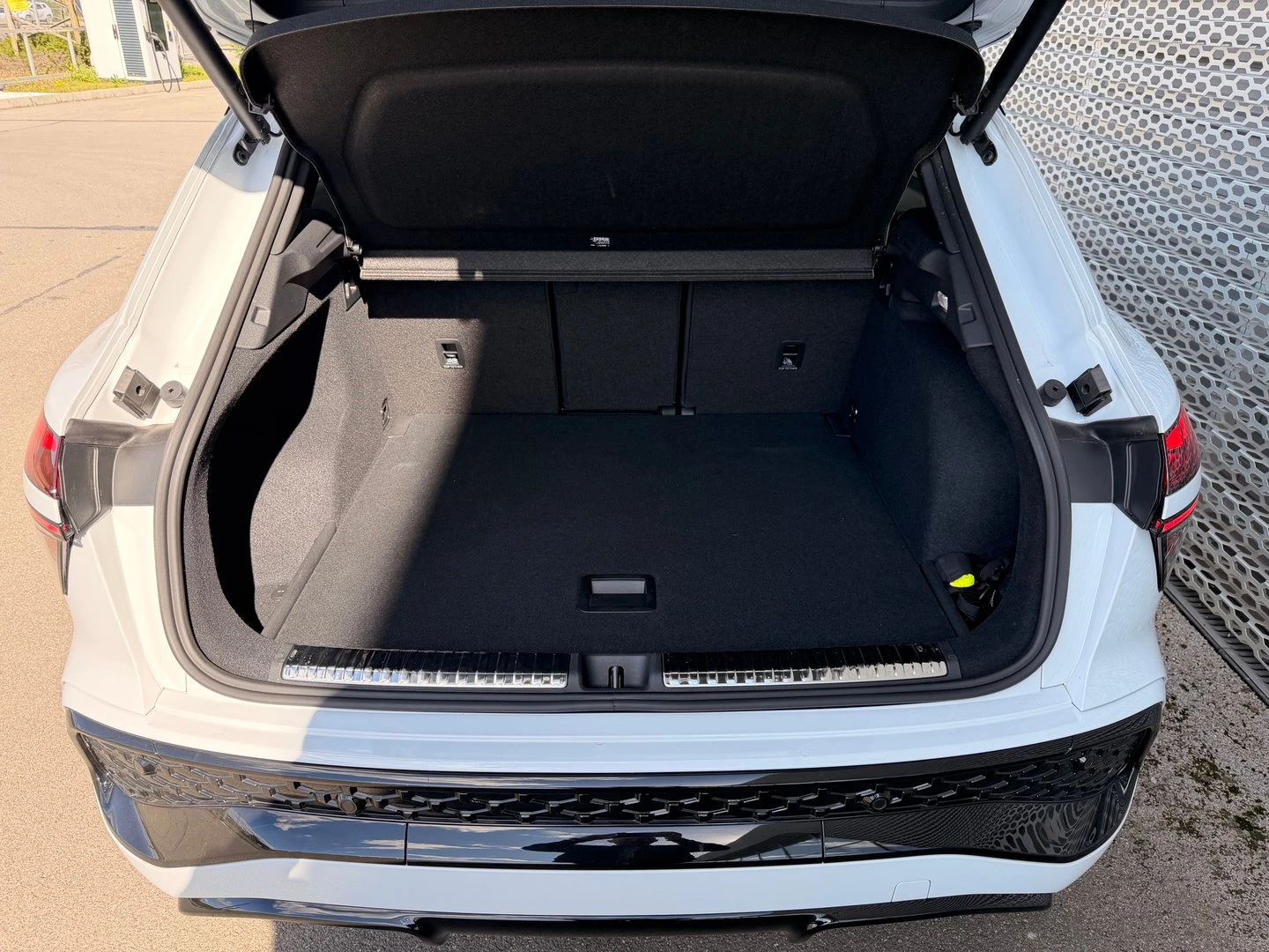 Audi Q3, снимка 14 - Автомобили и джипове - 54750995
