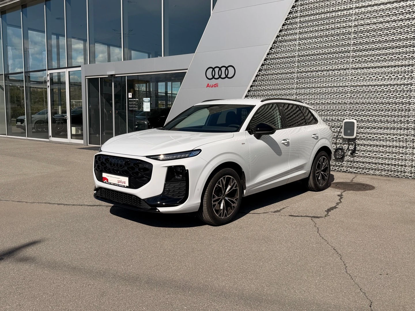 Audi Q3, снимка 6 - Автомобили и джипове - 54750995