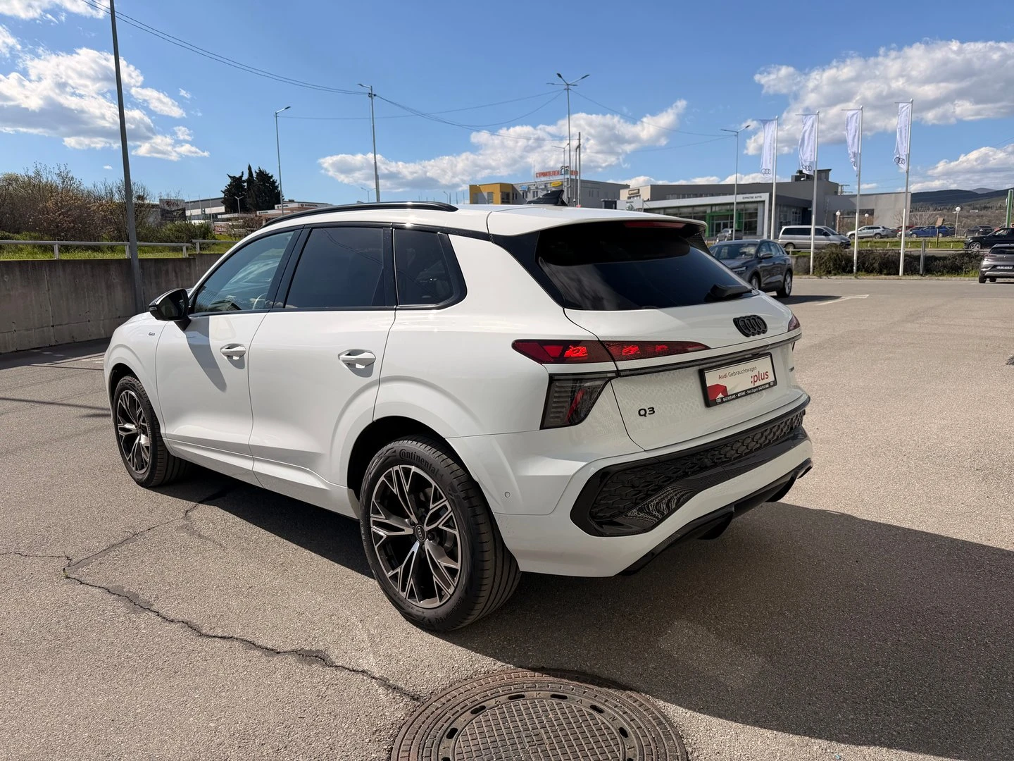 Audi Q3, снимка 4 - Автомобили и джипове - 54750995