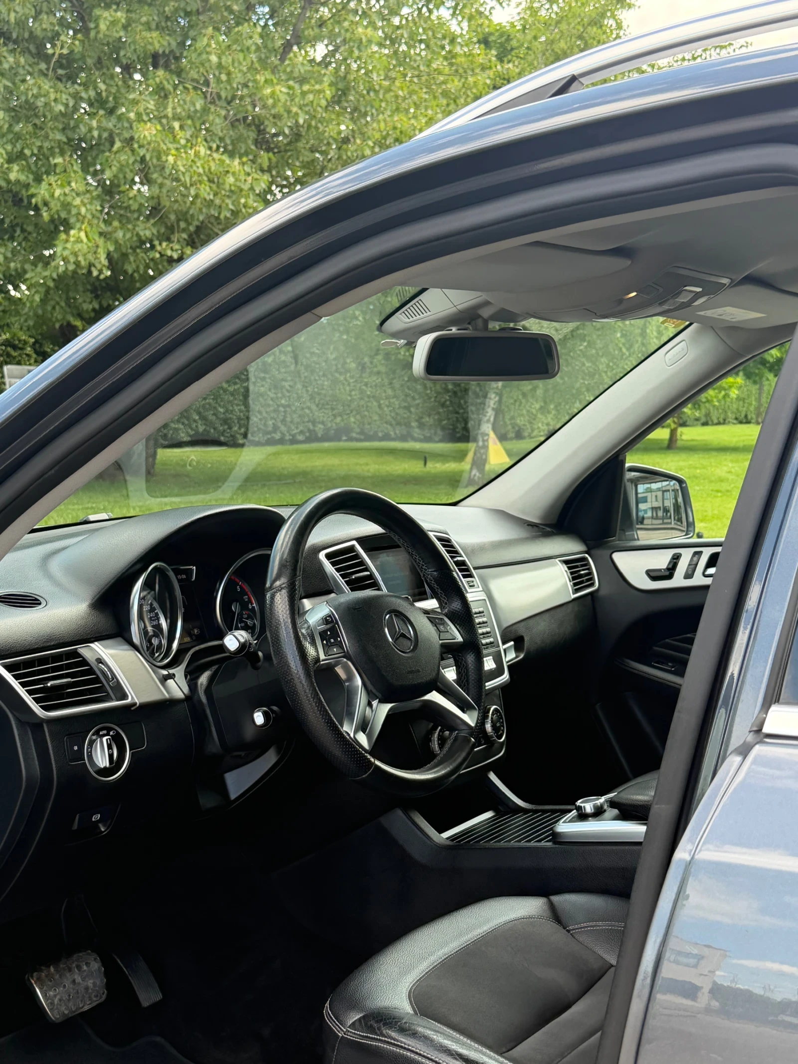 Mercedes-Benz ML 350 4-MATIC AIR-MATIC AMG/SPECIAL EDITION, снимка 9 - Автомобили и джипове - 54597984