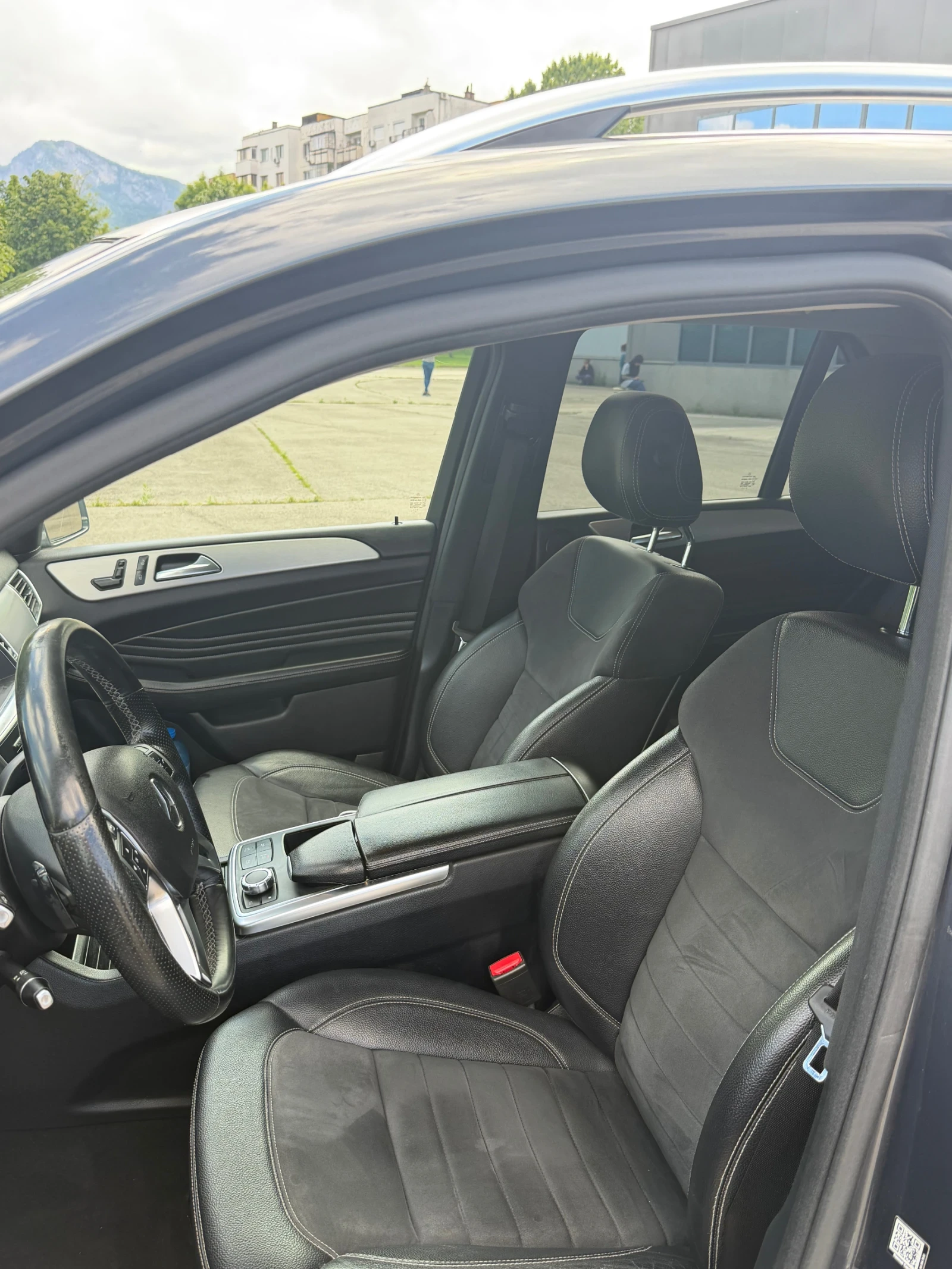 Mercedes-Benz ML 350 4-MATIC AIR-MATIC AMG/SPECIAL EDITION, снимка 12 - Автомобили и джипове - 54597984