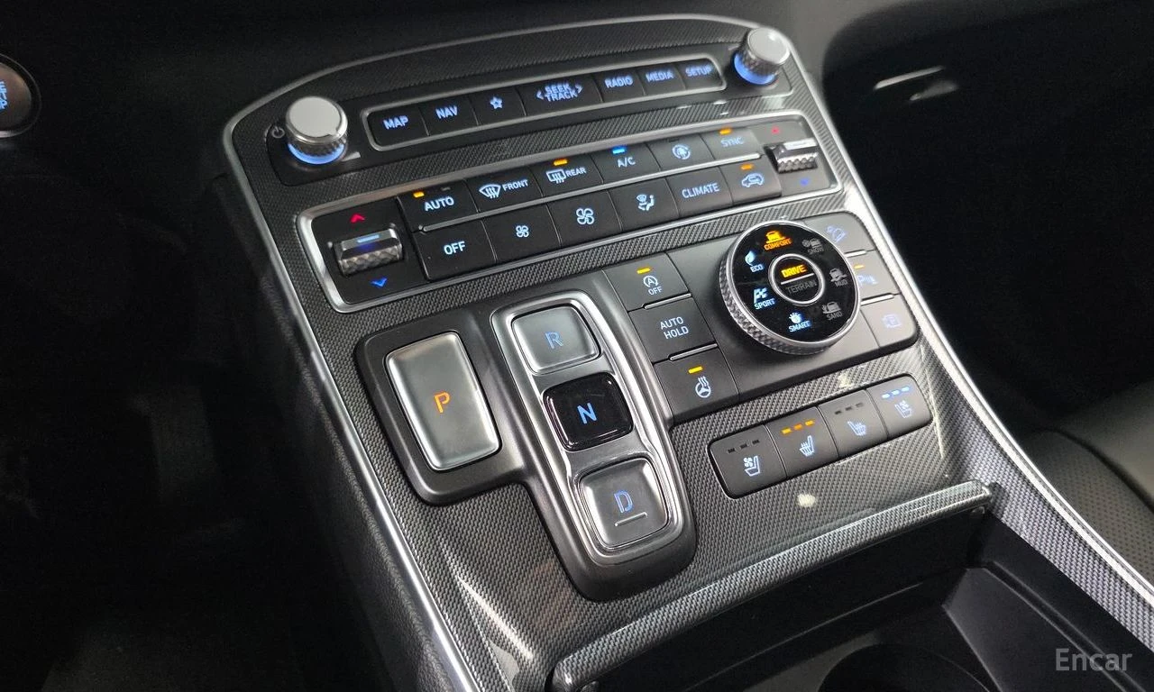 Hyundai Santa fe 2.5T Premium* 4x4* DISTRONIC* ПОДГРЕВ* ОБДУХВАНЕ* , снимка 13 - Автомобили и джипове - 54870960