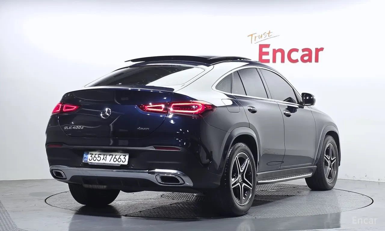 Mercedes-Benz GLE 400 d | COUPE | COOLED SEATS | HEAD UP | DISTRONIC, снимка 2 - Автомобили и джипове - 55048111