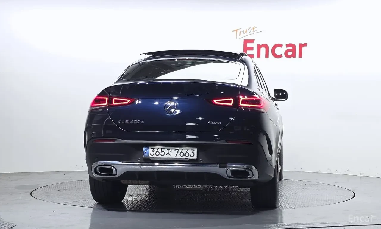 Mercedes-Benz GLE 400 d | COUPE | COOLED SEATS | HEAD UP | DISTRONIC, снимка 4 - Автомобили и джипове - 55048111