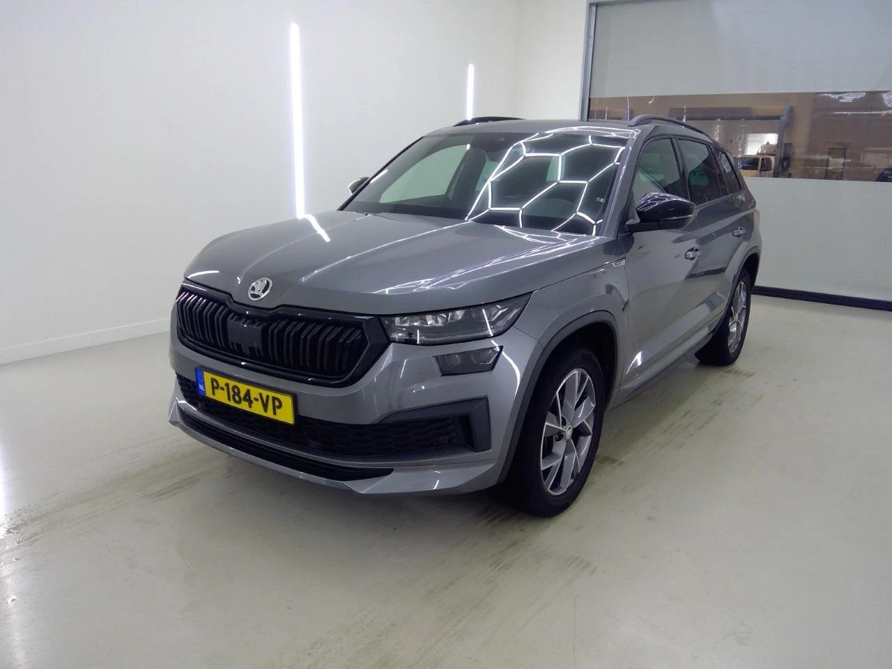 Skoda Kodiaq 1.5 TSI Sportline, снимка 2 - Автомобили и джипове - 55540022