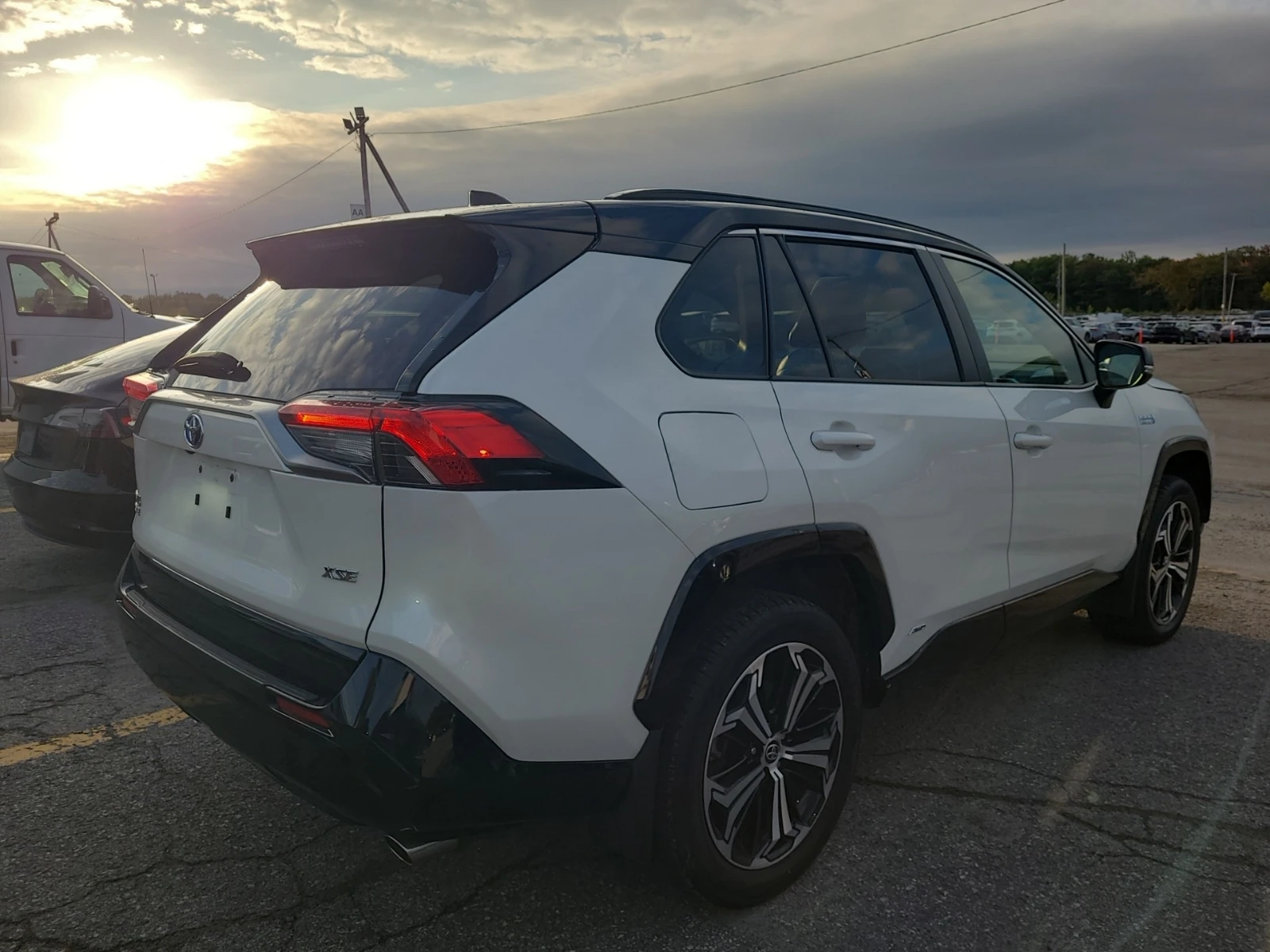 Toyota Rav4 Prime XSE Plug In Hybrid, снимка 3 - Автомобили и джипове - 56107904