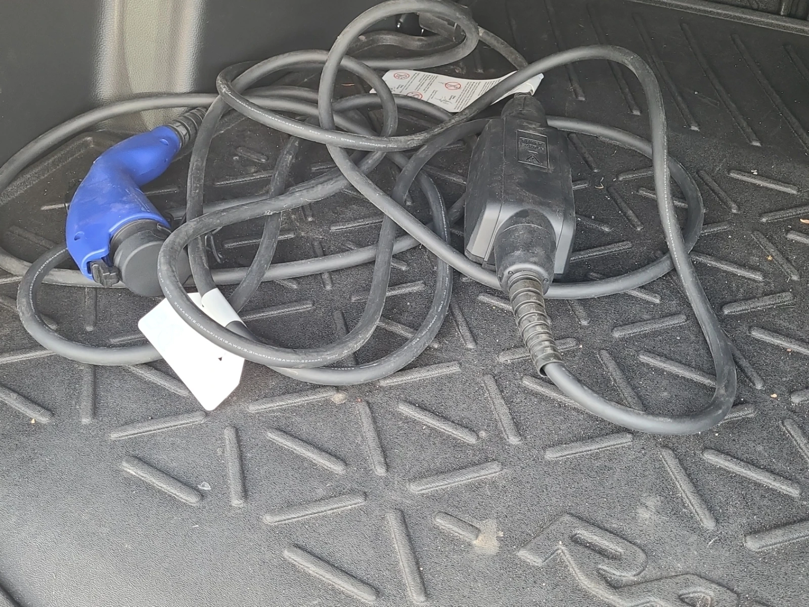 Toyota Rav4 Prime XSE Plug In Hybrid, снимка 11 - Автомобили и джипове - 56107904