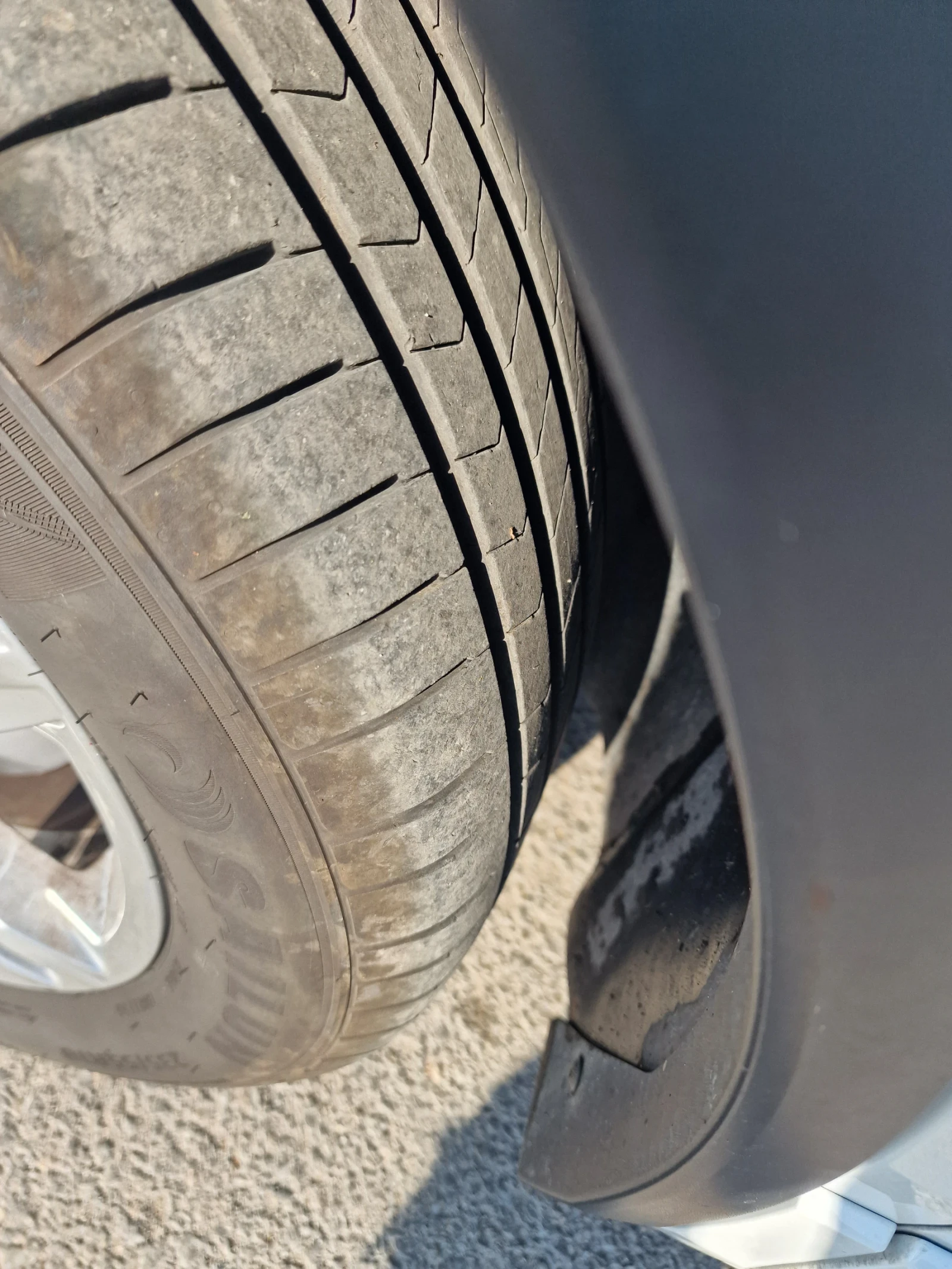 VW Tiguan, снимка 4 - Автомобили и джипове - 56456028