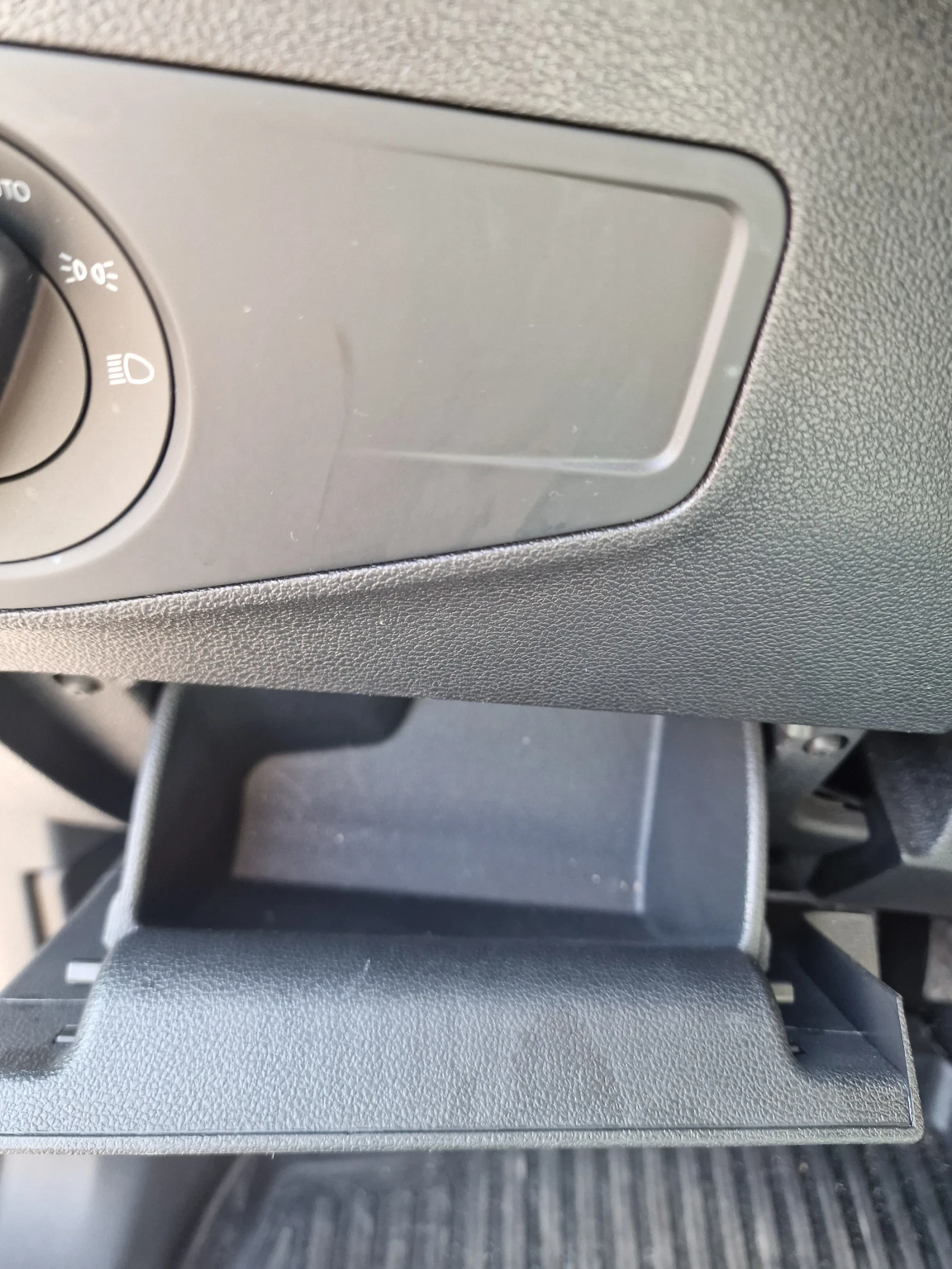 VW Tiguan, снимка 15 - Автомобили и джипове - 56456028