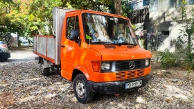 Mercedes-Benz 207 