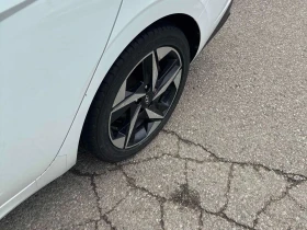 Hyundai Elantra * Ultimate * CARFAX * ПРЕДСТАВИТЕЛСТВО * ПАНОРАМА , снимка 13