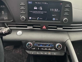 Hyundai Elantra * Ultimate * CARFAX * ПРЕДСТАВИТЕЛСТВО * ПАНОРАМА , снимка 9