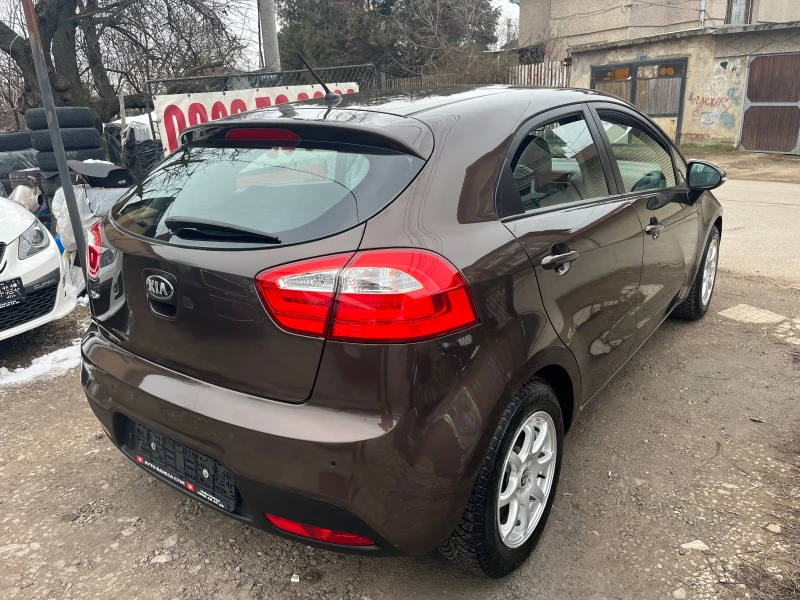 Kia Rio 1.4i - Automatic - SWISS , снимка 5 - Автомобили и джипове - 48763900