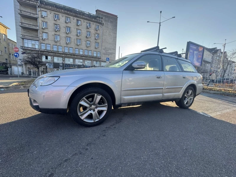 Subaru Outback 2.5 i bifuel, снимка 4 - Автомобили и джипове - 49337886