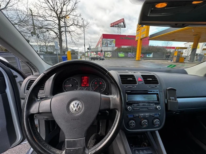 VW Golf Variant 1.9 TDi, снимка 10 - Автомобили и джипове - 49514935