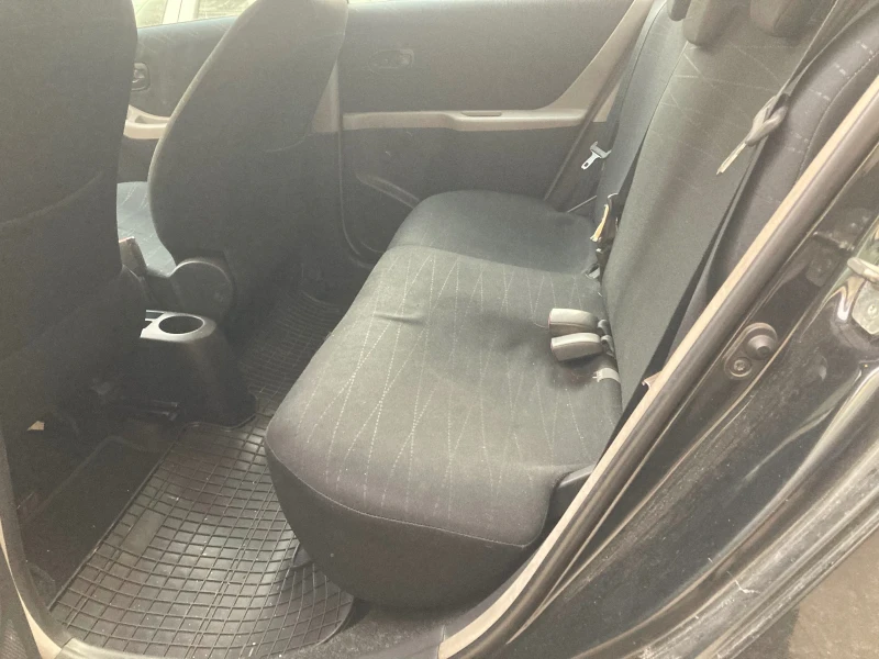 Toyota Yaris, снимка 9 - Автомобили и джипове - 52621269