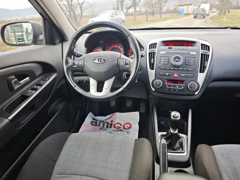 Kia Ceed 1.4i/16V, снимка 7 - Автомобили и джипове - 52488823