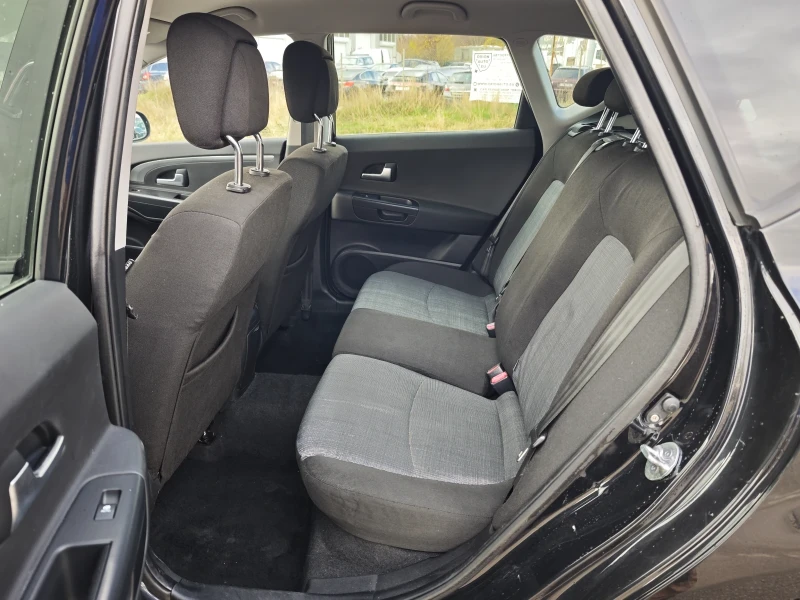 Kia Ceed 1.4i/16V, снимка 11 - Автомобили и джипове - 52488823