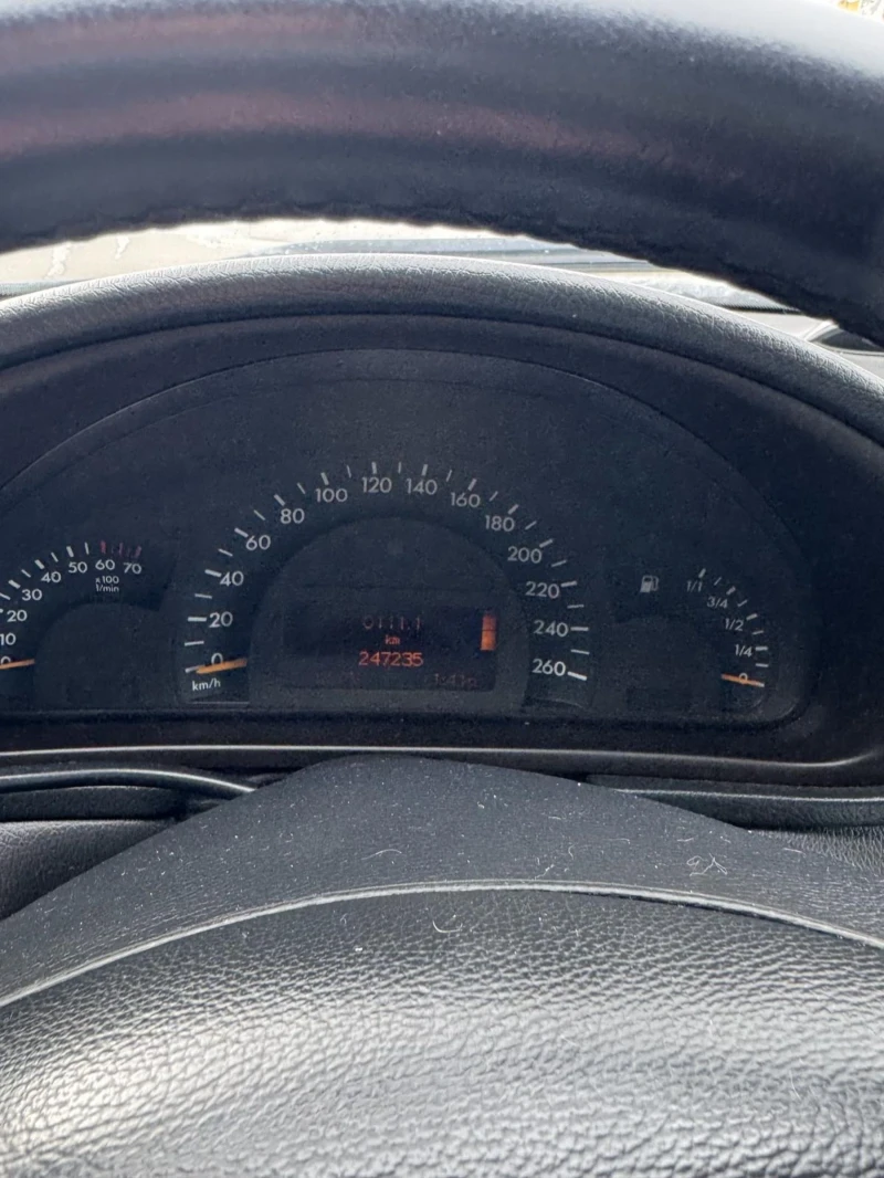 Mercedes-Benz 320 4matic-газ/бензин-всички екстри, снимка 13 - Автомобили и джипове - 53283623