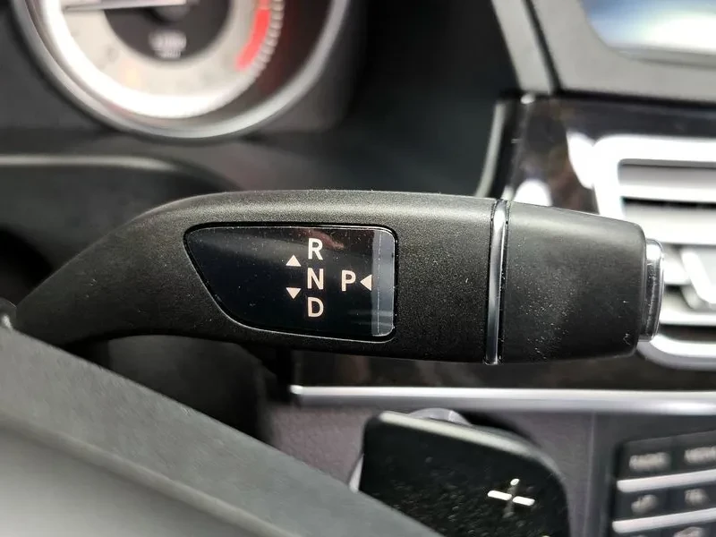 Mercedes-Benz E 220 | Mobile.bg � ����������� 9