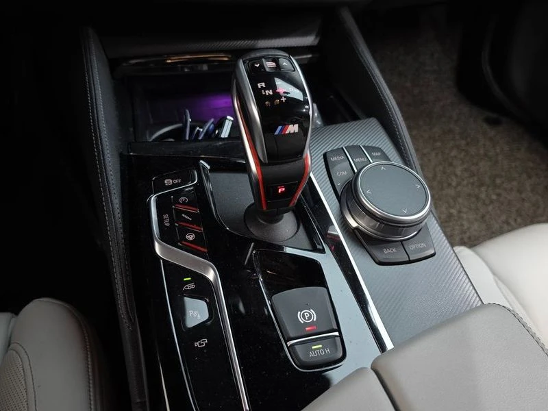 BMW M5 M5 Sedan, снимка 9 - Автомобили и джипове - 55964126