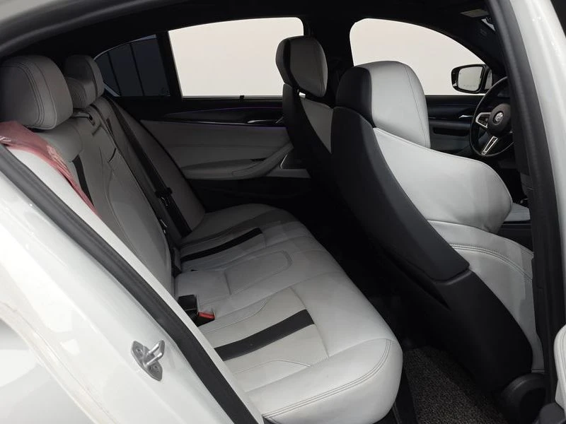 BMW M5 M5 Sedan, снимка 12 - Автомобили и джипове - 55964126