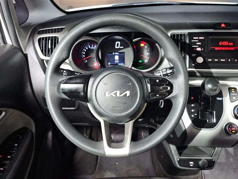 Kia Ray 1.0 Automatic КРАЙНА ЦЕНА: 10346 EUR !!!РЕАЛНА КРА, снимка 13 - Автомобили и джипове - 55968359