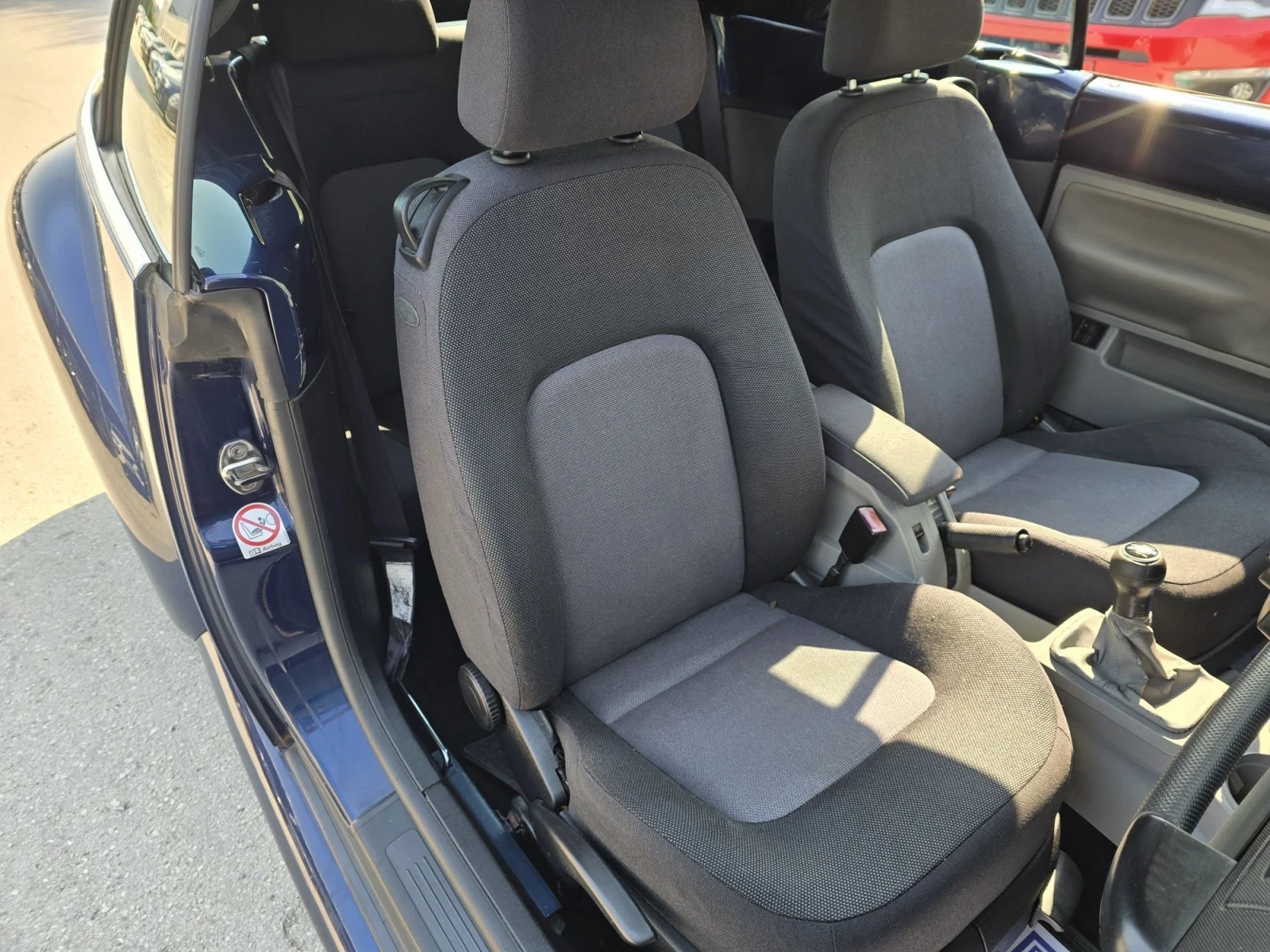 VW New beetle Cabrio - 1.9TDI - 100к.с., снимка 13 - Автомобили и джипове - 45649811