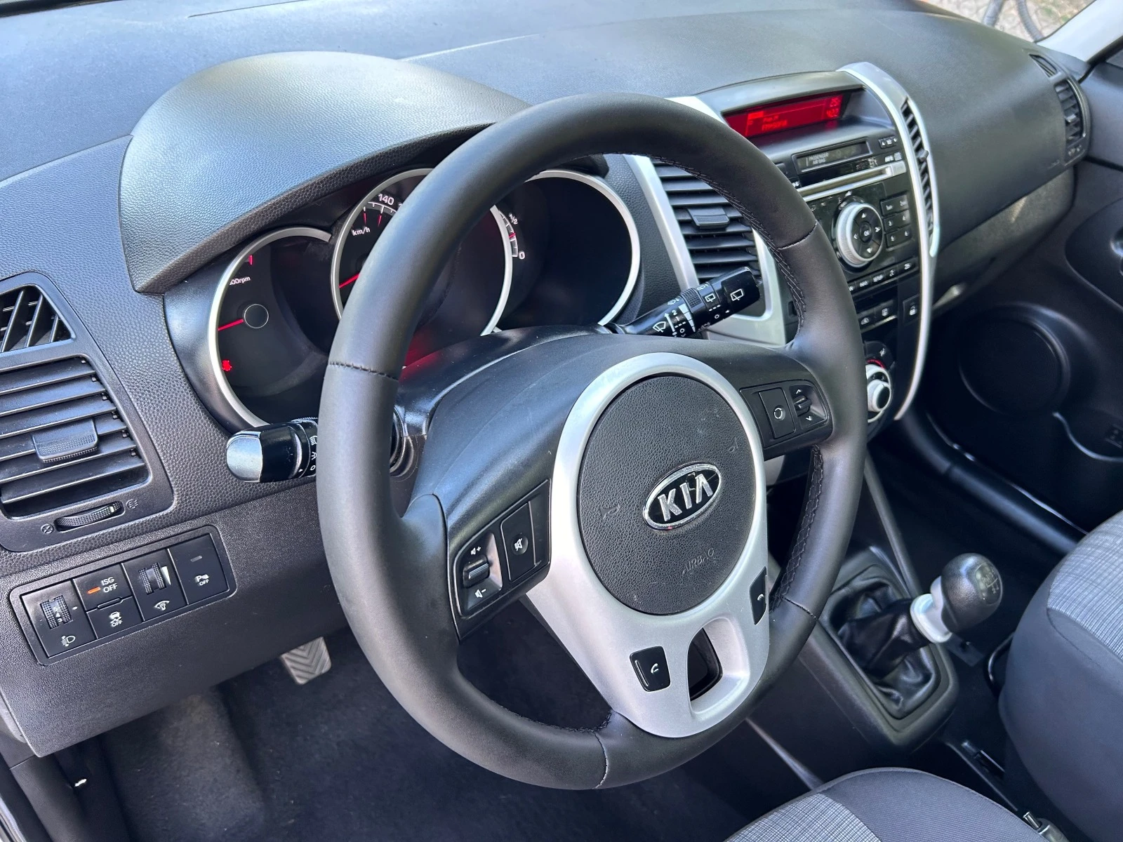 Kia Venga 1.4i/EURO 5/PANORAMA/ОТЛИЧНА  - изображение 10