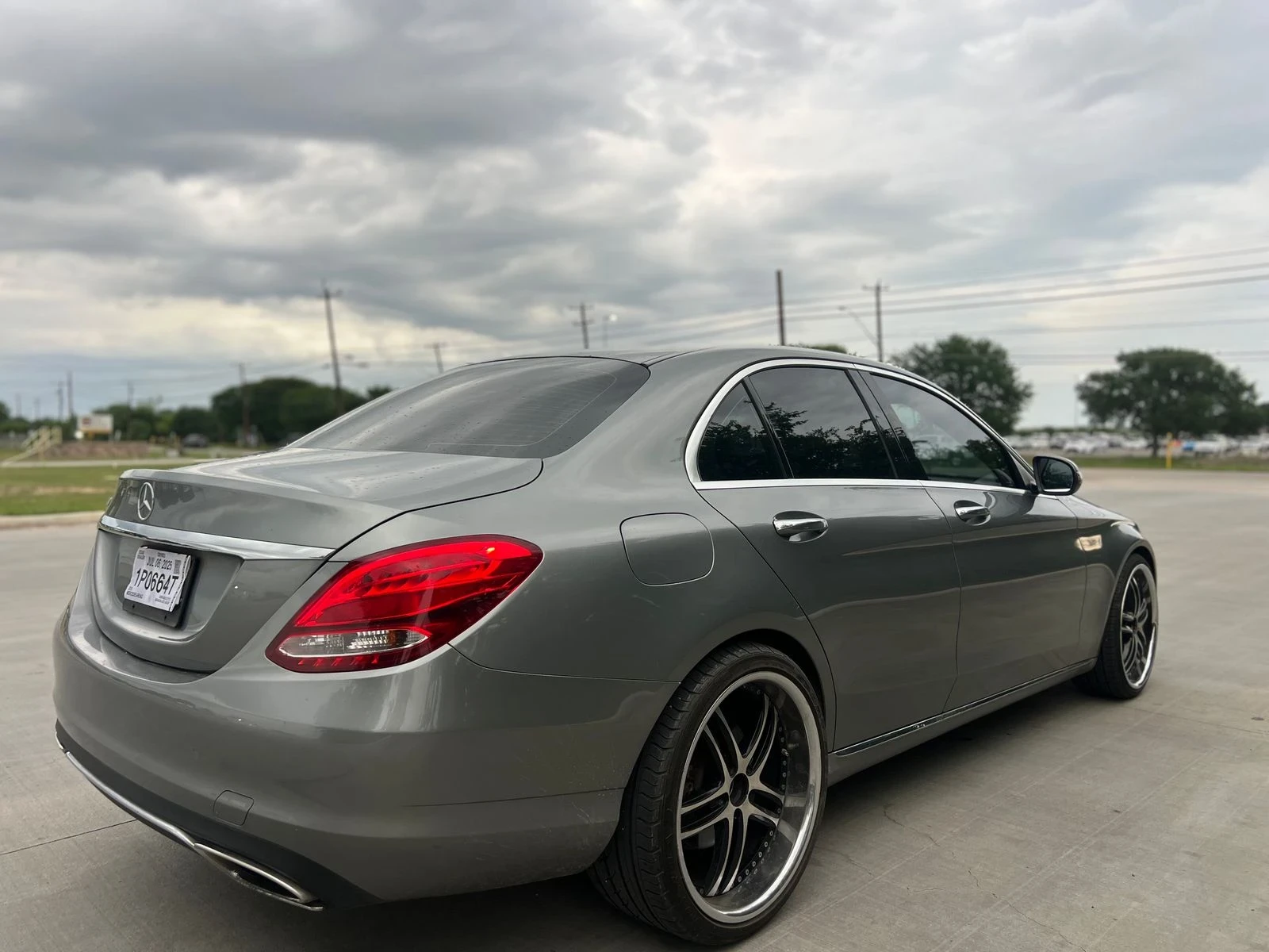Mercedes-Benz C 300  - изображение 7