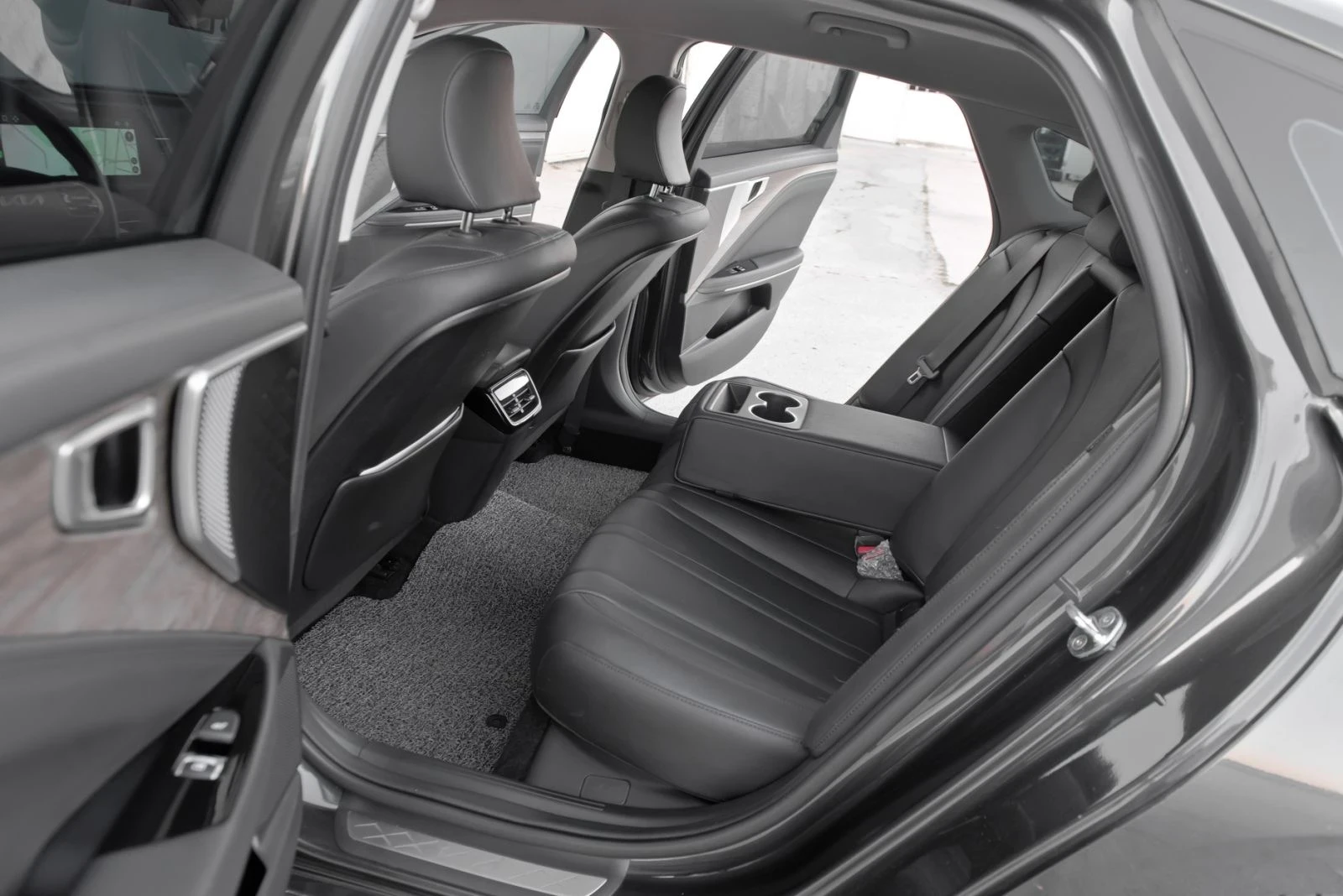 Kia K8 LPI* 48х.км* Регистриран* FULL - изображение 10