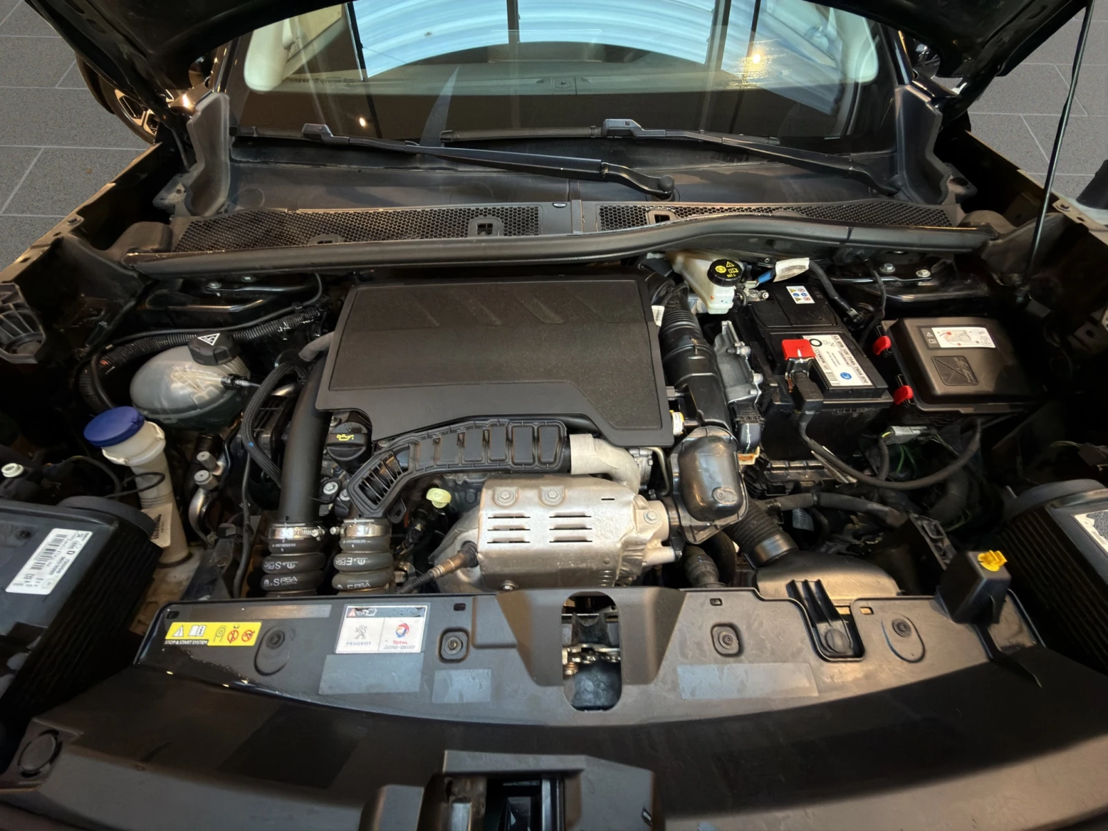 Peugeot 2008 ACTIVE 1.2 130 EAT8 EURO6 �������� 2 ������ | Mobile.bg � ����������� 14