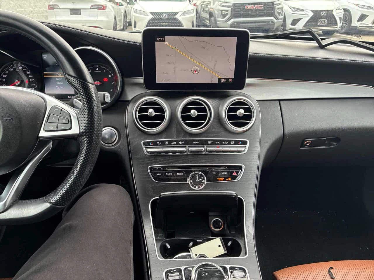 Mercedes-Benz C 300 * CARFAX * ЦЕНА ДО БГ - изображение 9