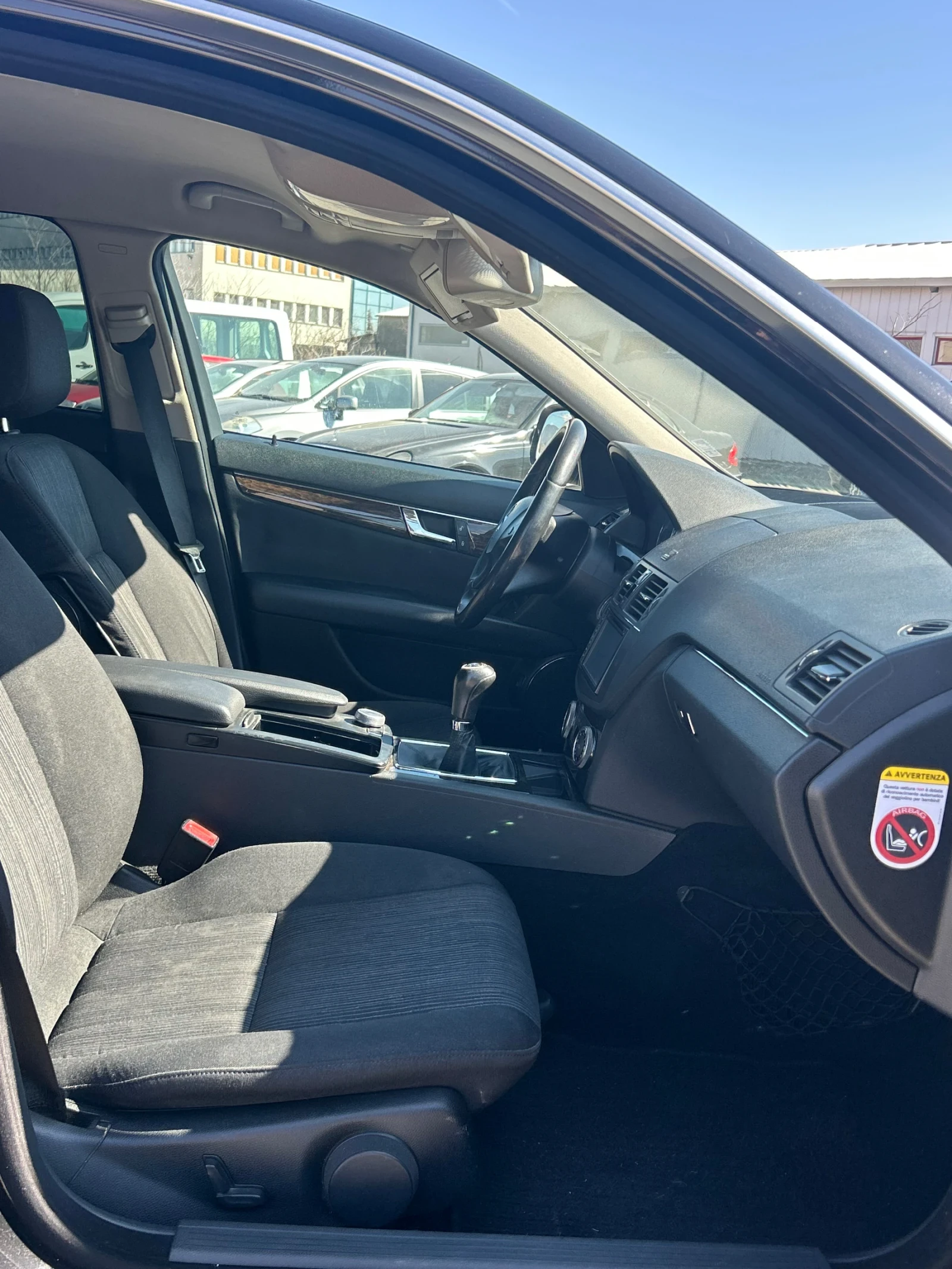 Mercedes-Benz C 220 CDI 170ps 6 скорости Топ, снимка 12 - Автомобили и джипове - 53763167