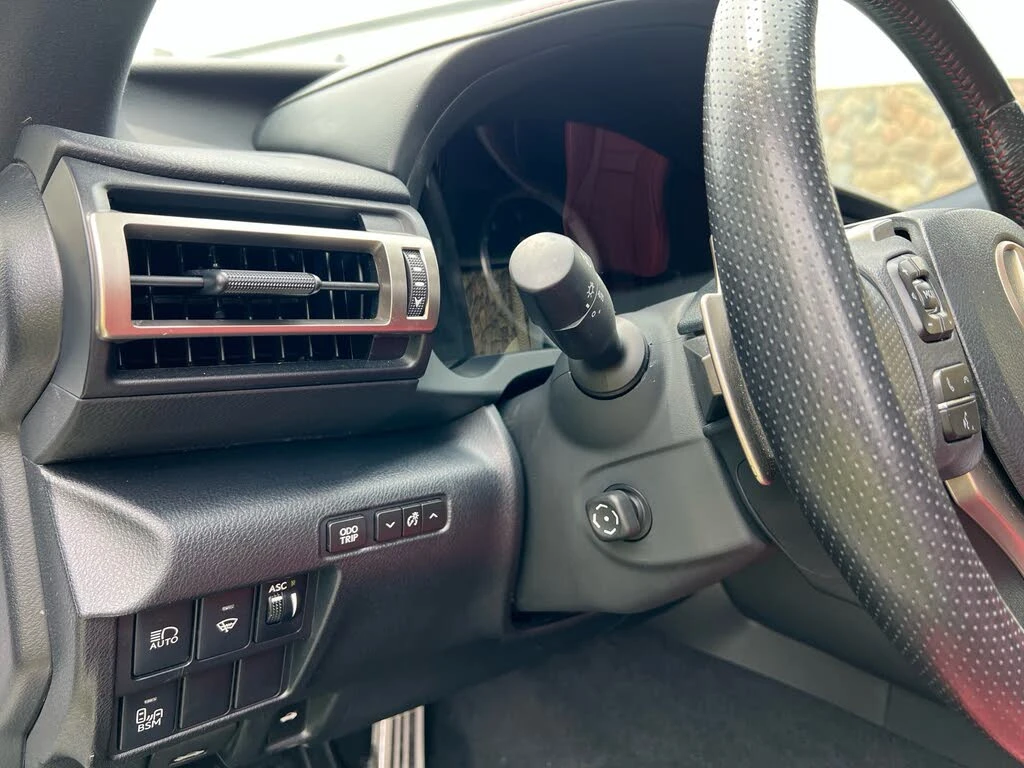 Lexus RC 350 * АвтоКредит * (ЦЕНА ДО БГ), снимка 5 - Автомобили и джипове - 53866584