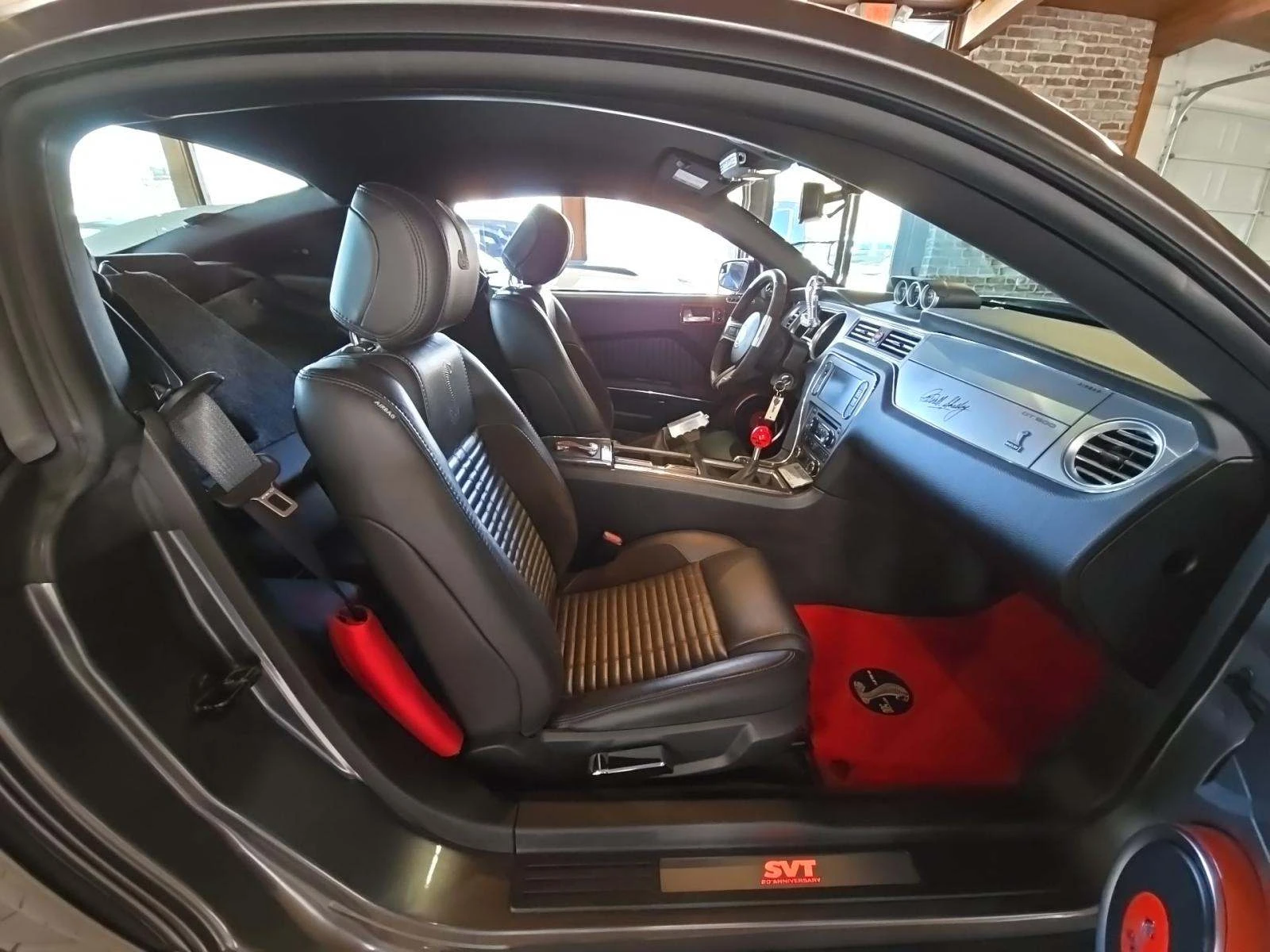 Ford Mustang Shelby GT500 Coupe, снимка 12 - Автомобили и джипове - 54047064