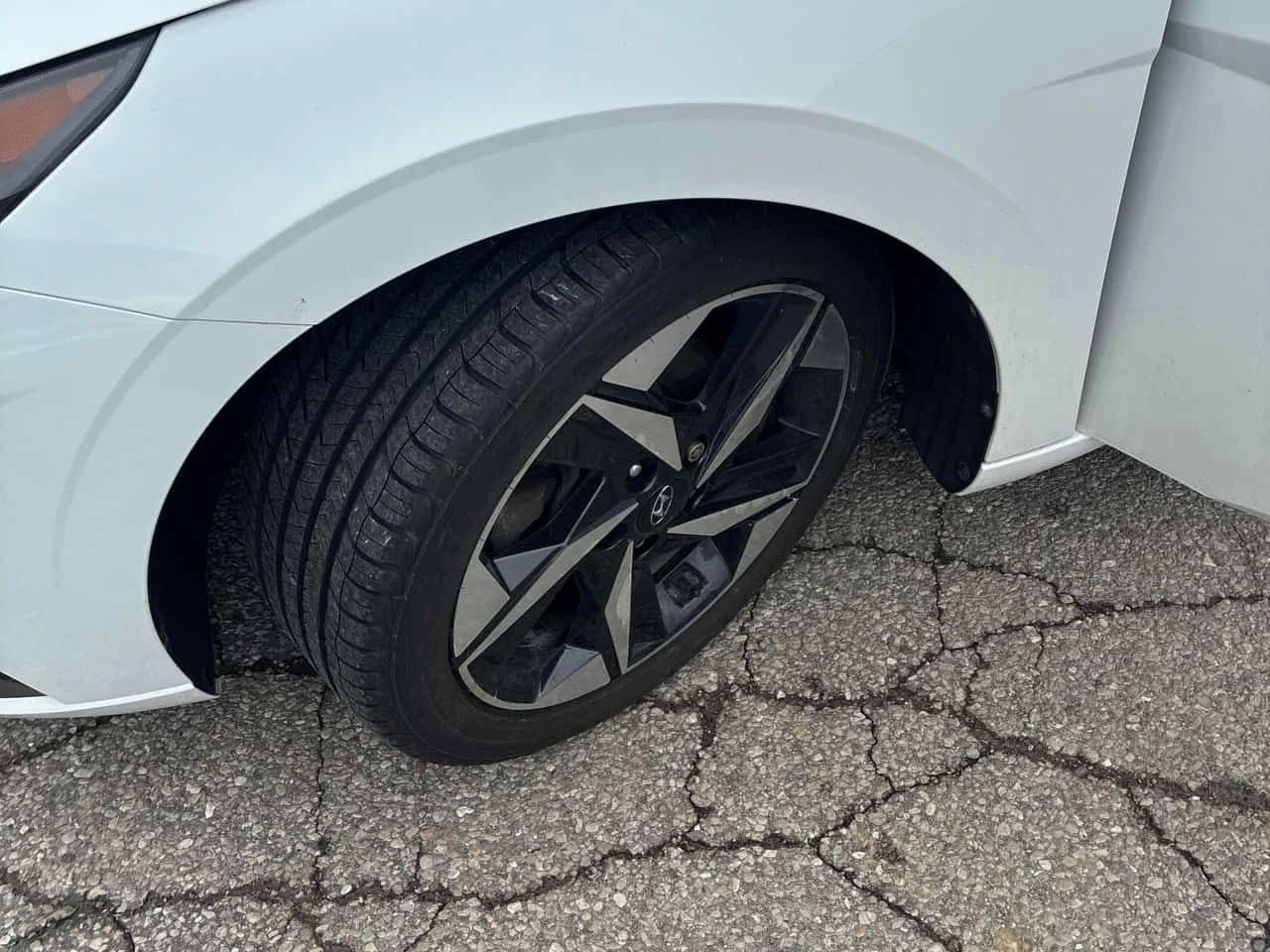 Hyundai Elantra * Ultimate * CARFAX * ПРЕДСТАВИТЕЛСТВО * ПАНОРАМА , снимка 12 - Автомобили и джипове - 54088853