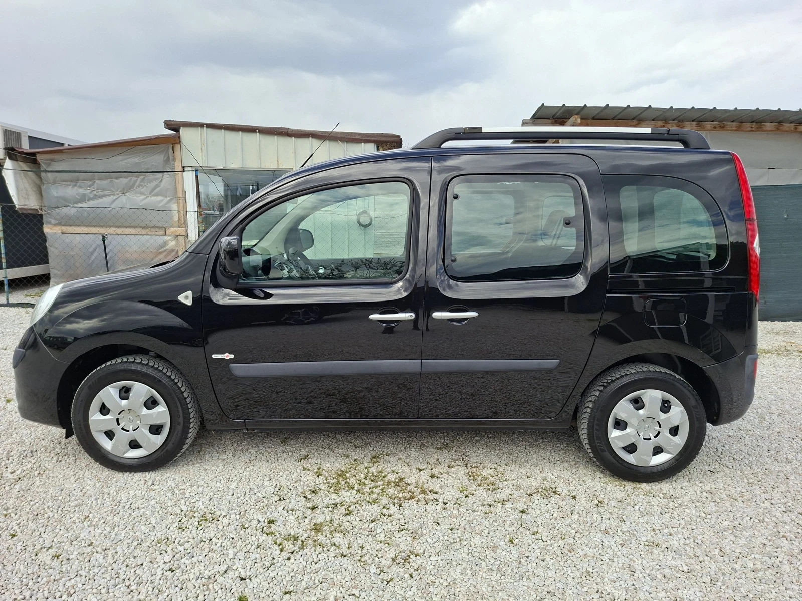 Renault Kangoo НАВИ/CRUIZE/1.5d-90/КЛИМА/БАГАЖНИК, снимка 2 - Автомобили и джипове - 54138995