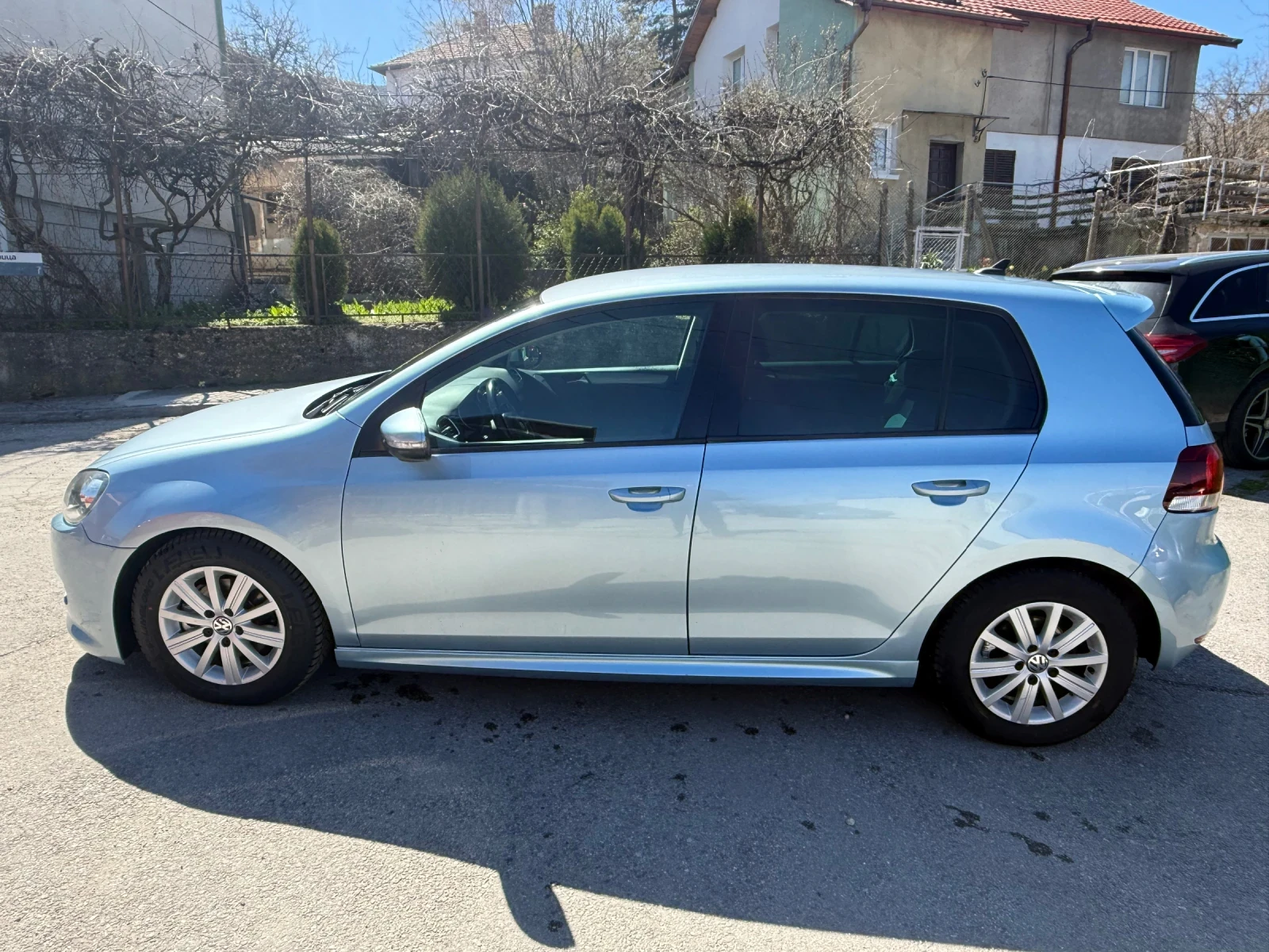 VW Golf Обслужен, подгрев, Нави, парктроник , снимка 6 - Автомобили и джипове - 54142554