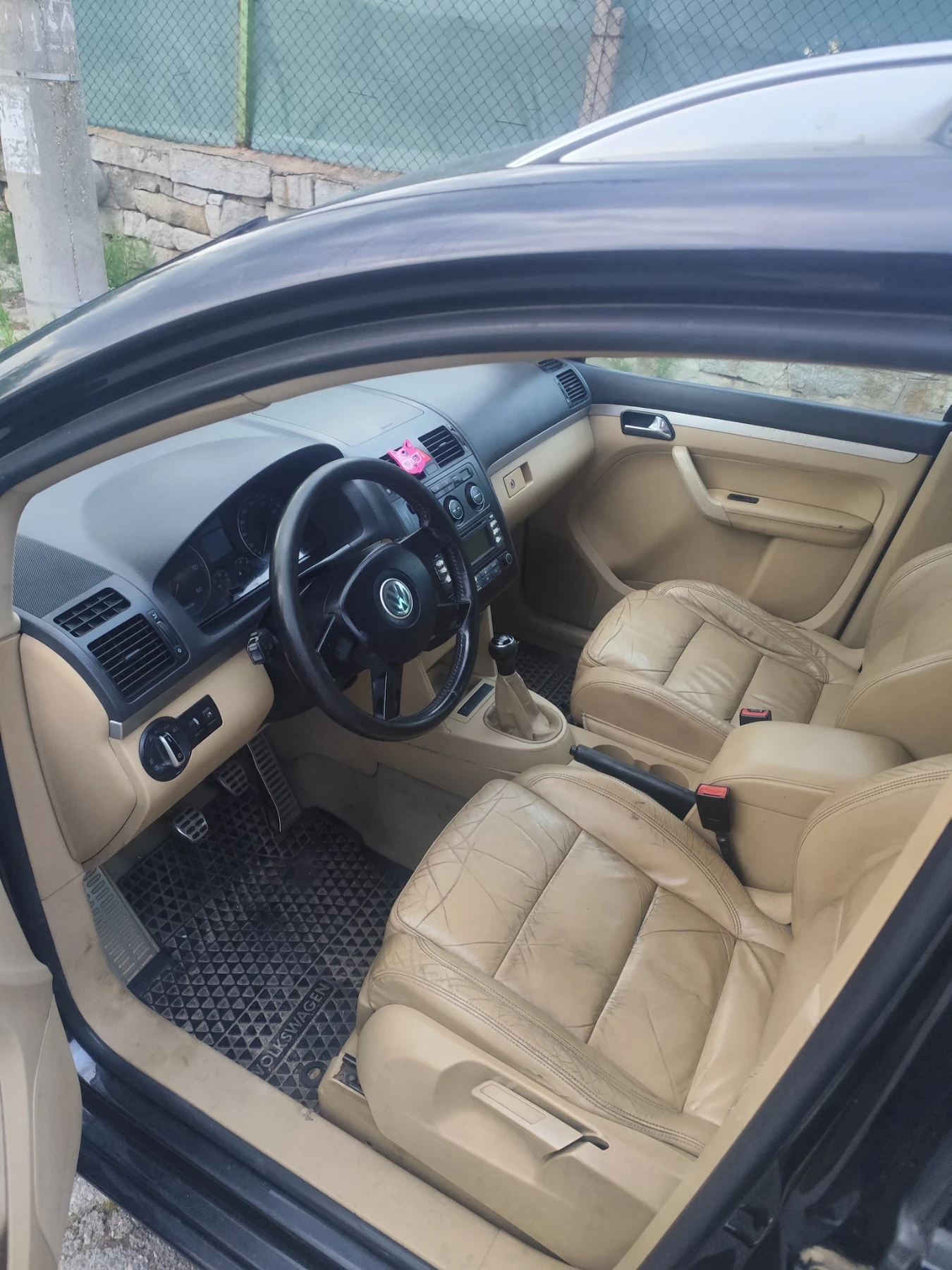 VW Touran 2.0 TDI HIGHLINE , снимка 15 - Автомобили и джипове - 54739980