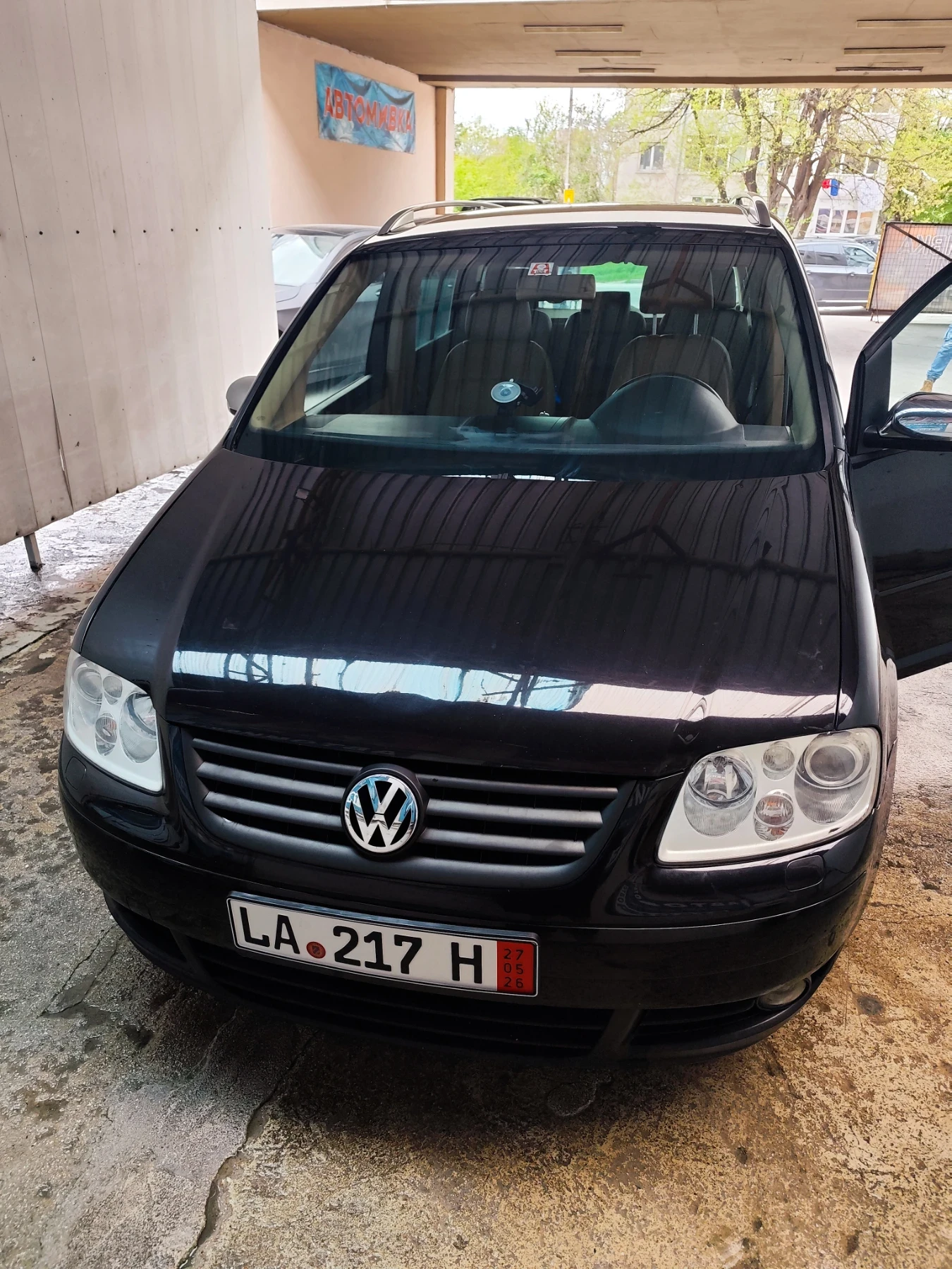 VW Touran 2.0 TDI HIGHLINE , снимка 10 - Автомобили и джипове - 54739980