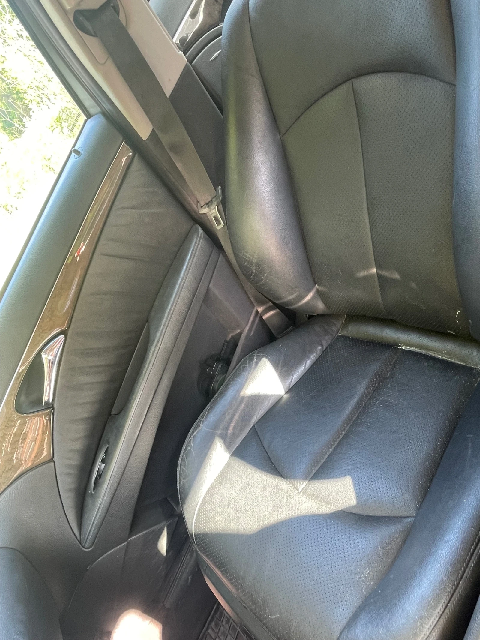 Mercedes-Benz E 220, снимка 8 - Автомобили и джипове - 55327850